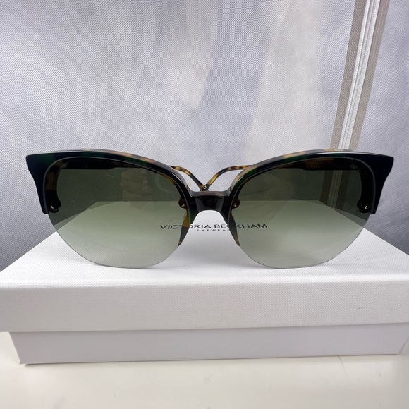 Victoria Beckham Tortoiseshell Cat Eye Sunglasses with Gradient Green Lenses main image 7